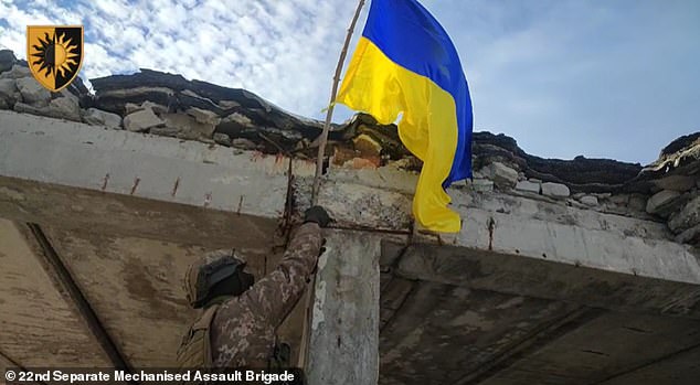 Ukrainian soldiers have captured large numbers of prisoners during their incursion into Kursk