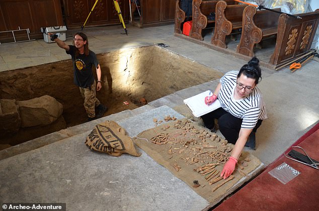 The skeletal remains of a man dating from the 17th century were found in the Church of the Annunciation of the Blessed Virgin Mary in the small village of P¿czewo