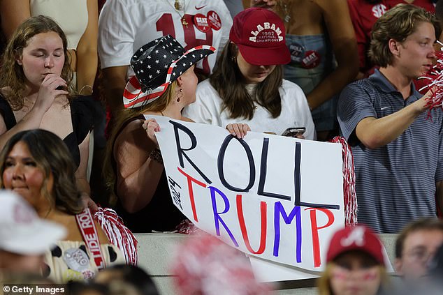 At least one Alabama Crimson Tide fan wants to see Donald Trump roll in November