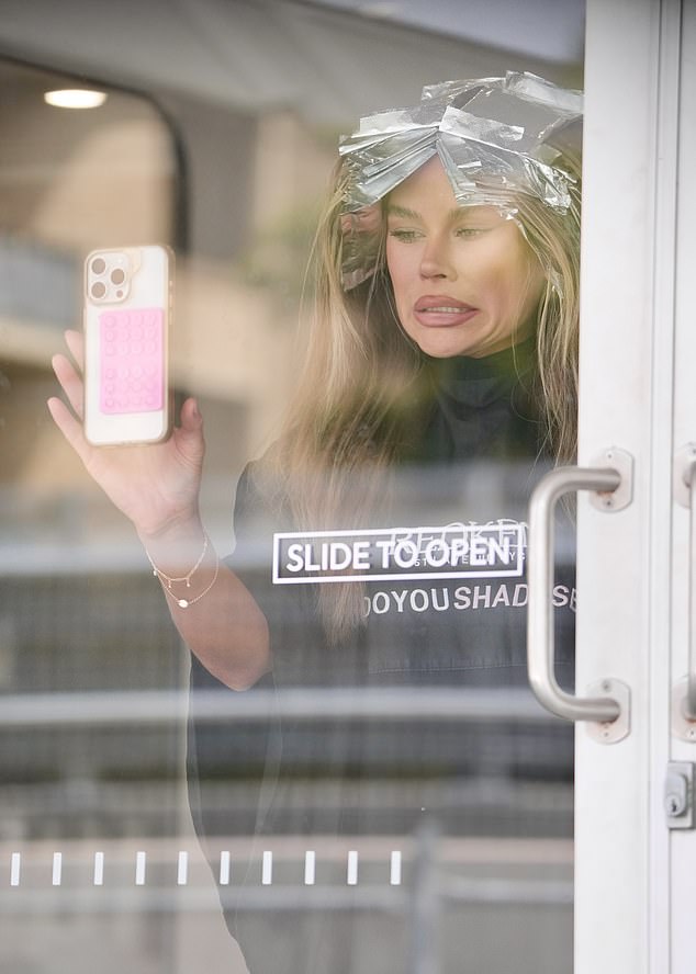 During her visit, Skye was seen filming a video for social media while she had foils in her hair