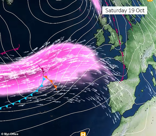 Storm Ashley will form by explosive cyclogenesis in the Atlantic Ocean tomorrow night