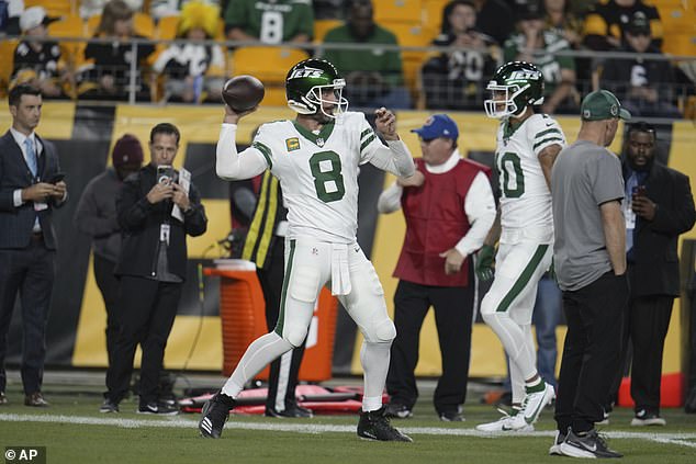 Aaron Rodgers and the Jets are taking on the Steelers in Pittsburgh on Sunday evening