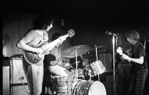 The band, who released 13 studio albums and nine contemporary live albums from 1967-1990