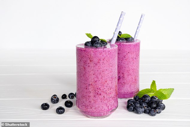 This low-sugar smoothie is very satisfying due to its high protein and fibre content