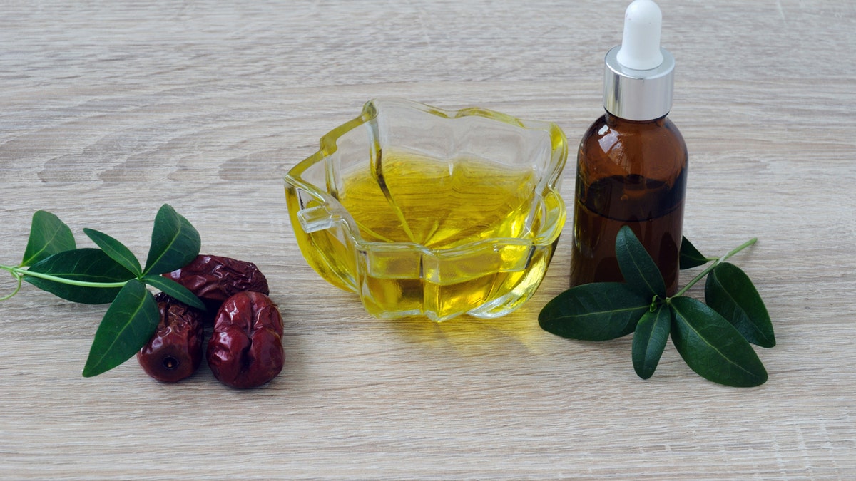 Jojoba oil in bowl