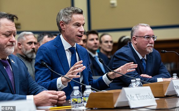 epa11719186 Journalist Michael Shellenberger testifies during a joint hearing of the Committee on Oversight and Accountability Subcommittees on Cybersecurity, Information Technology, and Government Innovation, and National Security, the Border, and Foreign Affairs, entitled 'Unidentified Anomalous Phenomena (UAP): Exposing the Truth' in the US Capitol in Washington, DC, USA, 13 November 2024. Earlier this year Republican Representative of Tennessee Tim Burchett introduced the UAP Transparency Act, which would require the declassification of all federal documents related to unidentified aerial phenomena.  EPA/ANNA ROSE LAYDEN