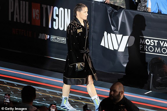 ARLINGTON, TEXAS - NOVEMBER 15: Katie Taylor walks to the ring before her undisputed super lightweight women's title bout at AT&T Stadium on November 15, 2024 in Arlington, Texas. (Photo by Christian Petersen/Getty Images)