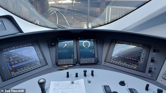 Eurostars can be safely driven at maximum speed in all levels of visibility – even the thickest of fog – because save for a few miles of track with coloured signals at the start and end of the journey, they're guided by 'in-cab signalling', which automatically displays the maximum permitted speed on one of the central screens (centre left)