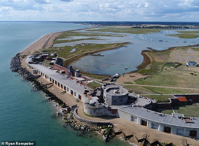 Hurst Castle was built on the orders of Henry VIII between 1541 and 1544 on Hurst Spit, a shingle bank on the tip of Hampshire