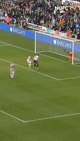 Former Newcastle defender displayed a far more egregious example of blocking a goalkeeper during the Magpies 2-1 win over Stoke in 2013