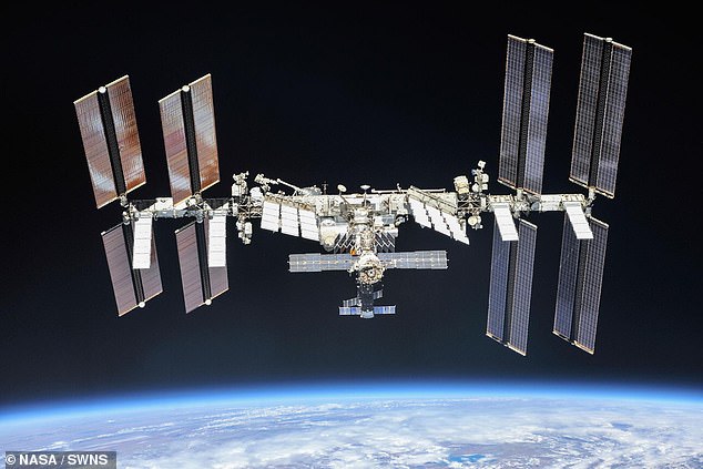 The shiny body of the ISS reflects the pre-dawn light from the sun and is clearly visible against the dark sky. The best time to spot it will be at 06:53 GMT or at 06:06 GMT on Christmas Day