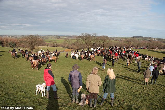 Hunt followers at the Bedale and West Yorkshire hunt joint meeting near Ellington in 2007