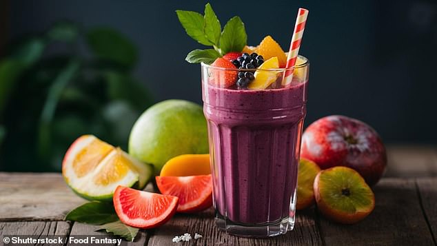 Smoothies can irritate the bladder lining, depending on the fruit used. Dr Houman recommended low-acid fruits like bananas, melons, and apples