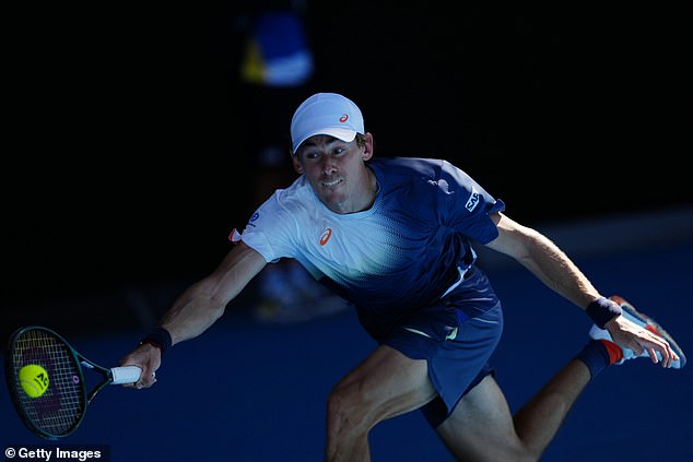 De Minaur hit back in the second set, winning a tiebreak before going on to seal a 7-5 6-7 (7-3) 3-6 3-6