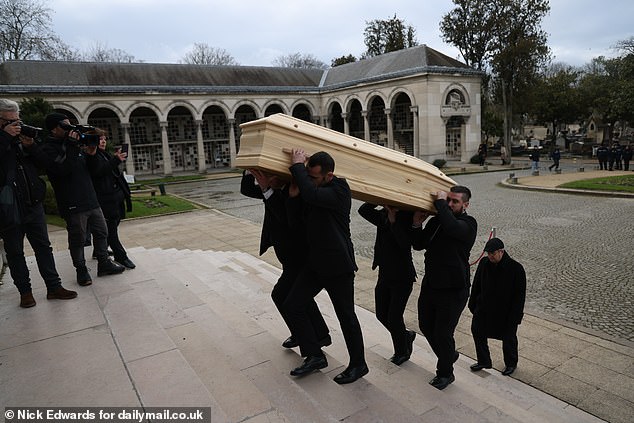 The ¿small and private¿ ceremony was held at Père Lachaise Cemetery, the largest cemetery in Paris