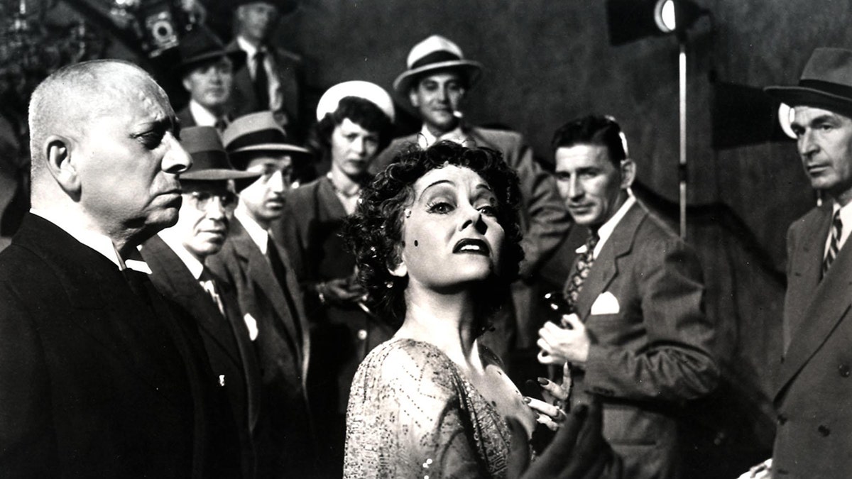 A scene from the film Sunset Boulevard